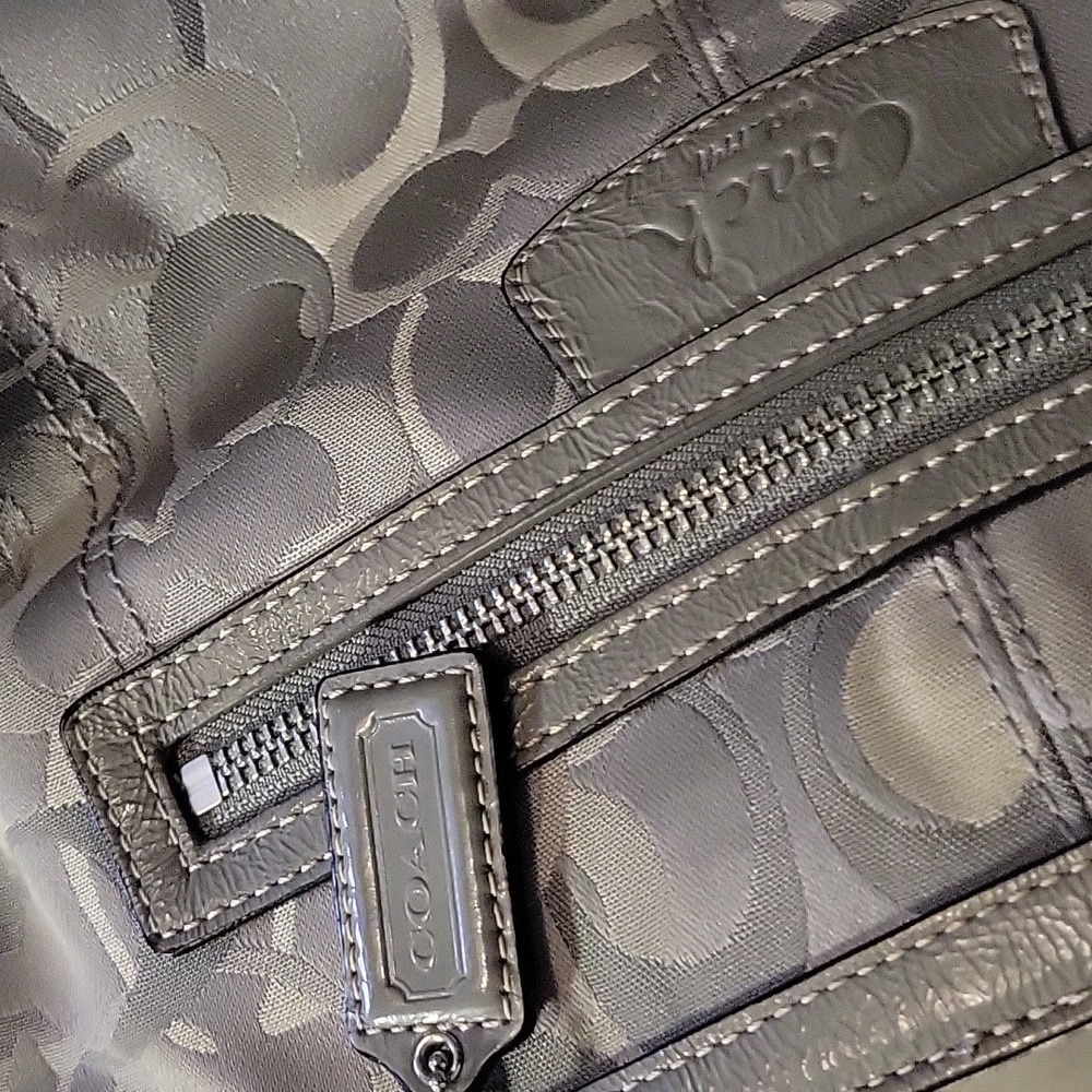 Coach Purse Gray Authentic - Picture 7 of 7